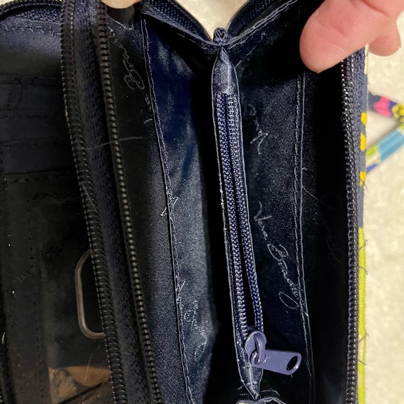 Vera Bradley wallet crossbody - Picture 6 of 6